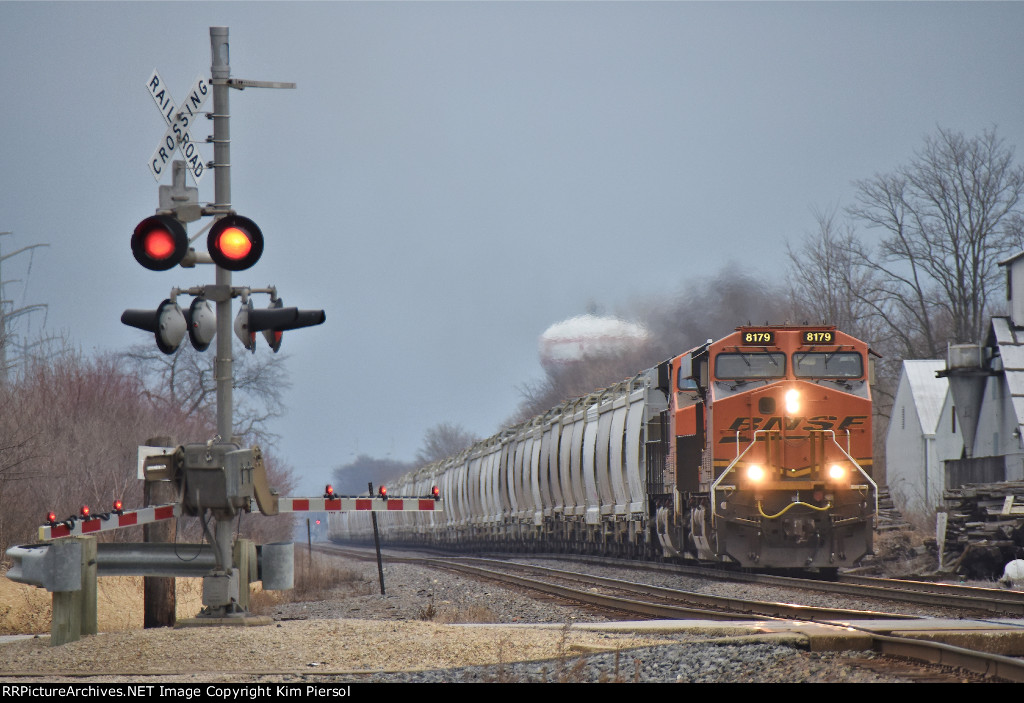 BNSF 8179